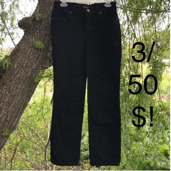 🍁3/50$!! EUC Black Lee Relaxed Fit Straight Leg Mid Rise Jeans-Short - Picture 1 of 9